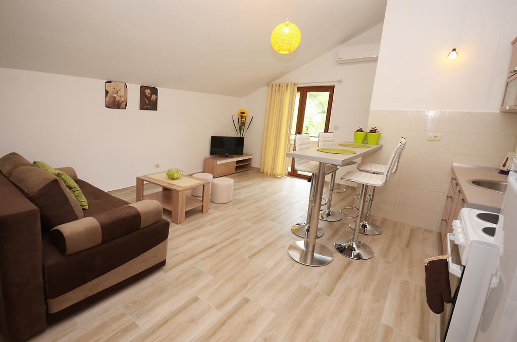 Apartmani Mizdrak Kotor Exteriér fotografie